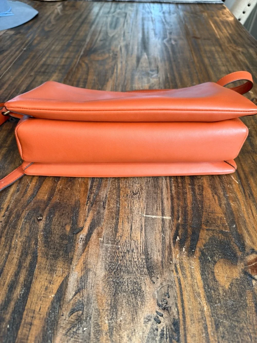 MCM Terracotta Orange Leather Shoulder Bag with Embossed Logo - Picture 3 of 5